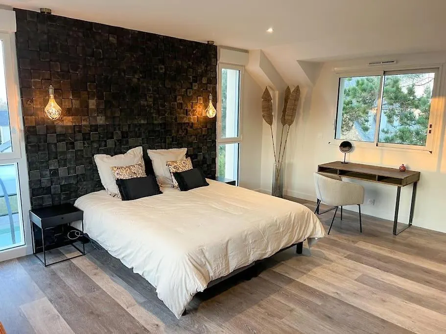 Belle Maison Avec Piscine Proche Plages Saint-Cast 0*, Saint-Cast-le-Guildo