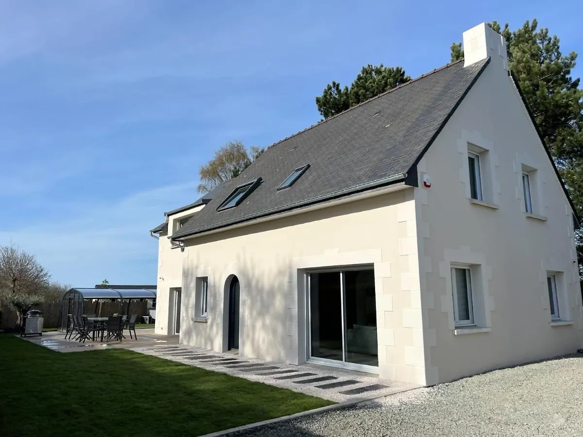 Belle Maison Avec Piscine Proche Plages Saint-Cast Holiday home Saint-Cast-le-Guildo